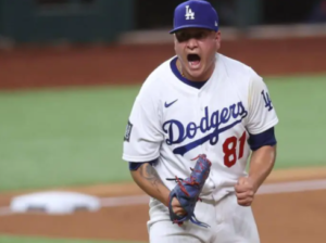 Dodgers se corona en la serie mundial de la mano de Víctor González y Julio Urías