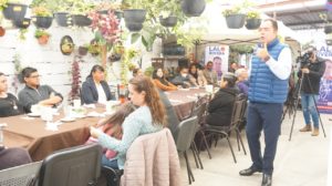 Todos unidos podemos reactivar la economía de Puebla: Rivera Santamaría