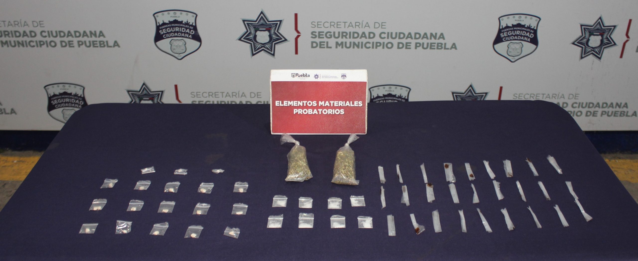 Detienen a dos narcomenudistas con más de 80 dosis de cristal y marihuana