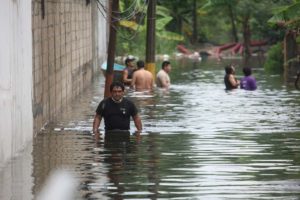 Suman 27 muertos por inundaciones en Chiapas, Tabasco y Veracruz