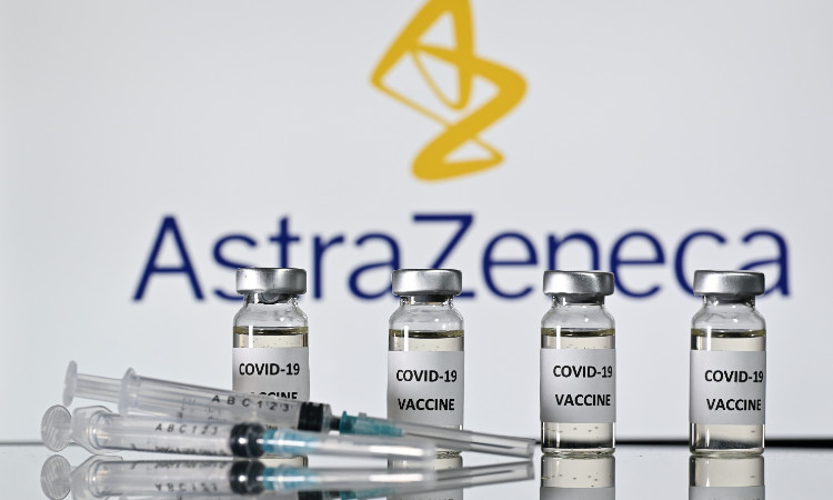 Vacuna contra COVID-19 de AstraZeneca, la que se envasará en México, tiene efectividad del 70%