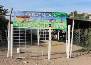 Hijos de ‘El Chapo’ construyen escuela temporal en Culiacán