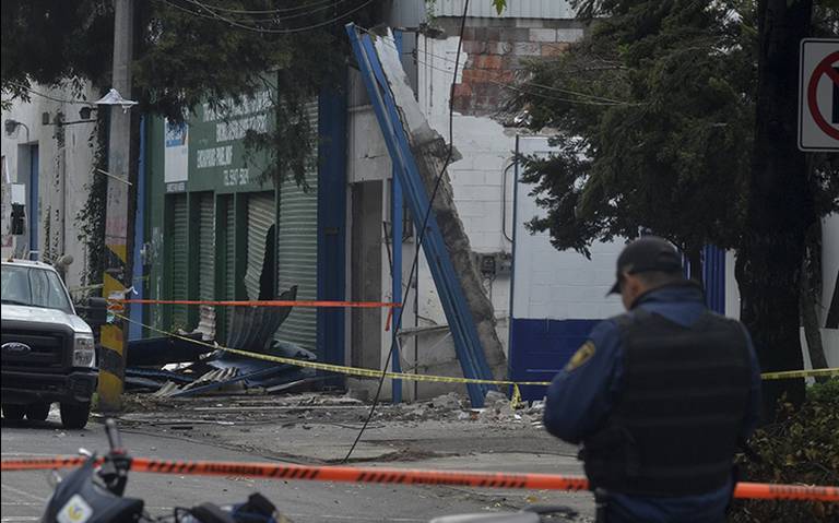 Explosión en restaurante de Azcapotzalco deja al menos dos heridos