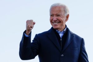 Joe Biden alcanzó los electores necesarios y será el presidente de los Estados Unidos