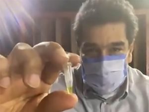 Maduro presenta DR-10, molécula que ‘neutraliza’ el covid
