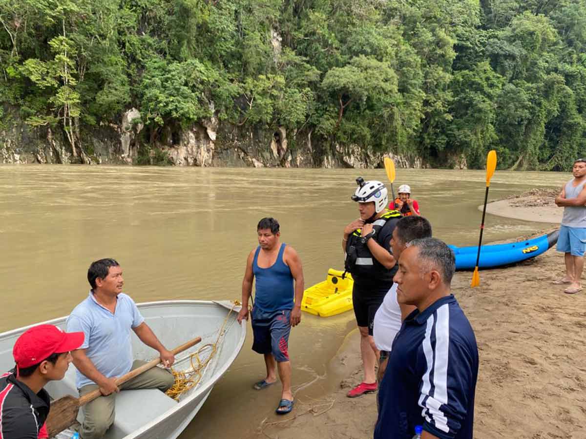 Buscan a abuelito que cayó de lancha en el río de Oaxaca hace 72 horas