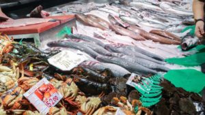 Hallan COVID-19 en carne y pescado exportados desde Latinoamérica