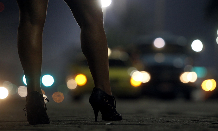 La prostitución, las ocurrencias y las denuncias peligrosas, de Doña Catalina