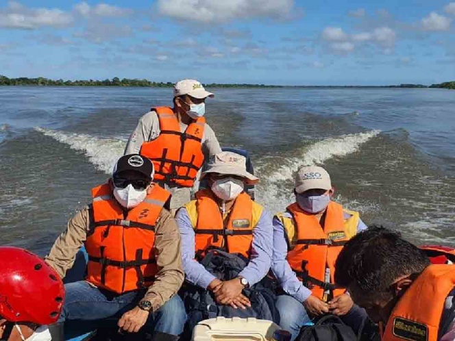 Brigada médica de Oaxaca apoya a población afectada en Tabasco