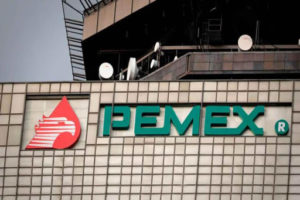 Pemex recula y dice a empleados que devolución de reparto de utilidades es opcional