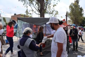 Verifican aplicación del Pacto Comunitario en el tianguis de Loma Bella y la Central de Abasto