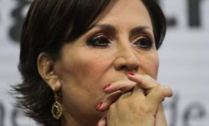 Rosario Robles acusa a la FGR de exhibirla como culpable en redes sociales