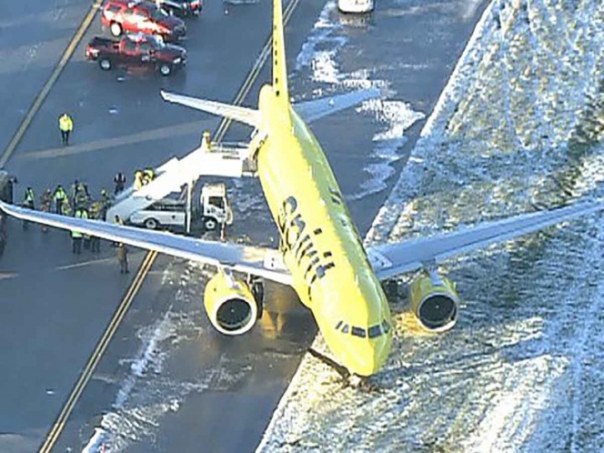 Avión se despista en aeropuerto de Maryland, no hay lesionados