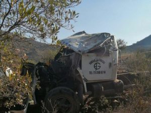 Niño de 10 años muere tras volcadura de pipa en Hidalgo