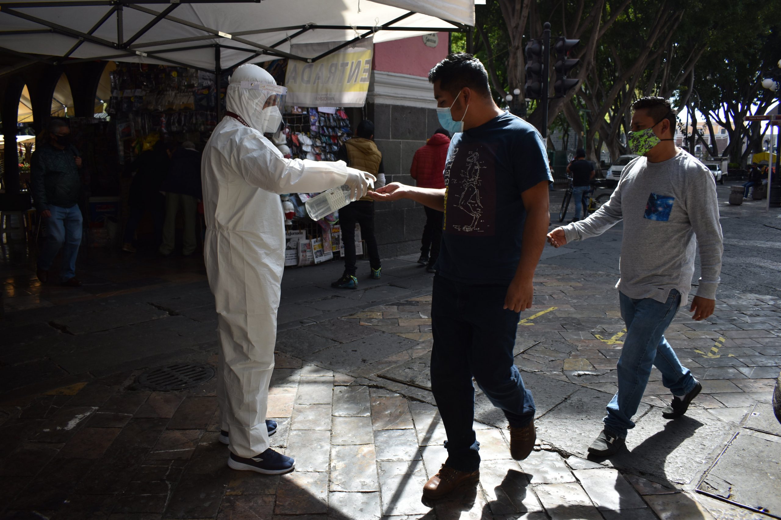 Refuerzan protocolos sanitarios en zonas de venta de juguetes