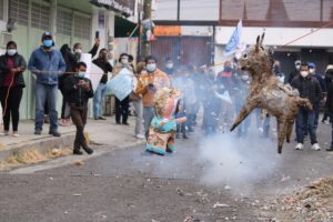 Panistas se manifiestan en vía Atlixcáyotl por designación de candidatos