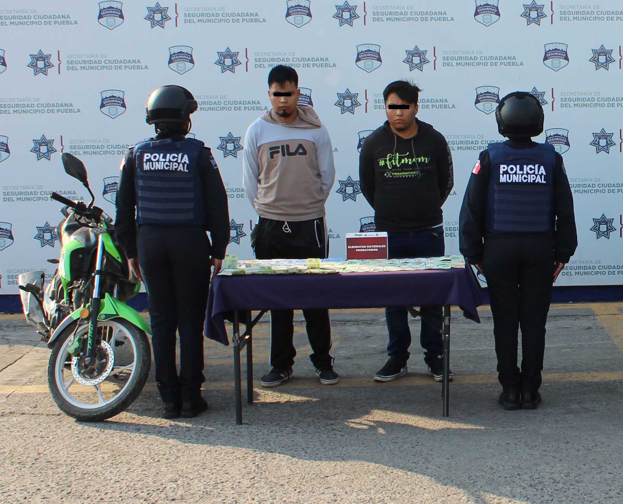 Detuvo Policía Municipal a dos hombres por robo a casa habitación