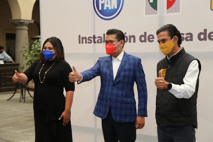 PAN ofrecerá 2 regidurías al PRI y una al PRD en planilla de Lalo Rivera Pérez