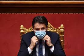 Dimite Giuseppe Conte, primer ministro de Italia