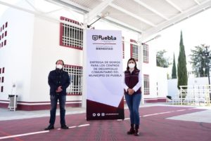 Ayuntamiento de Puebla entrega dos domos en las colonias San Ramón y SNTE para fomentar el desarrollo comunitario