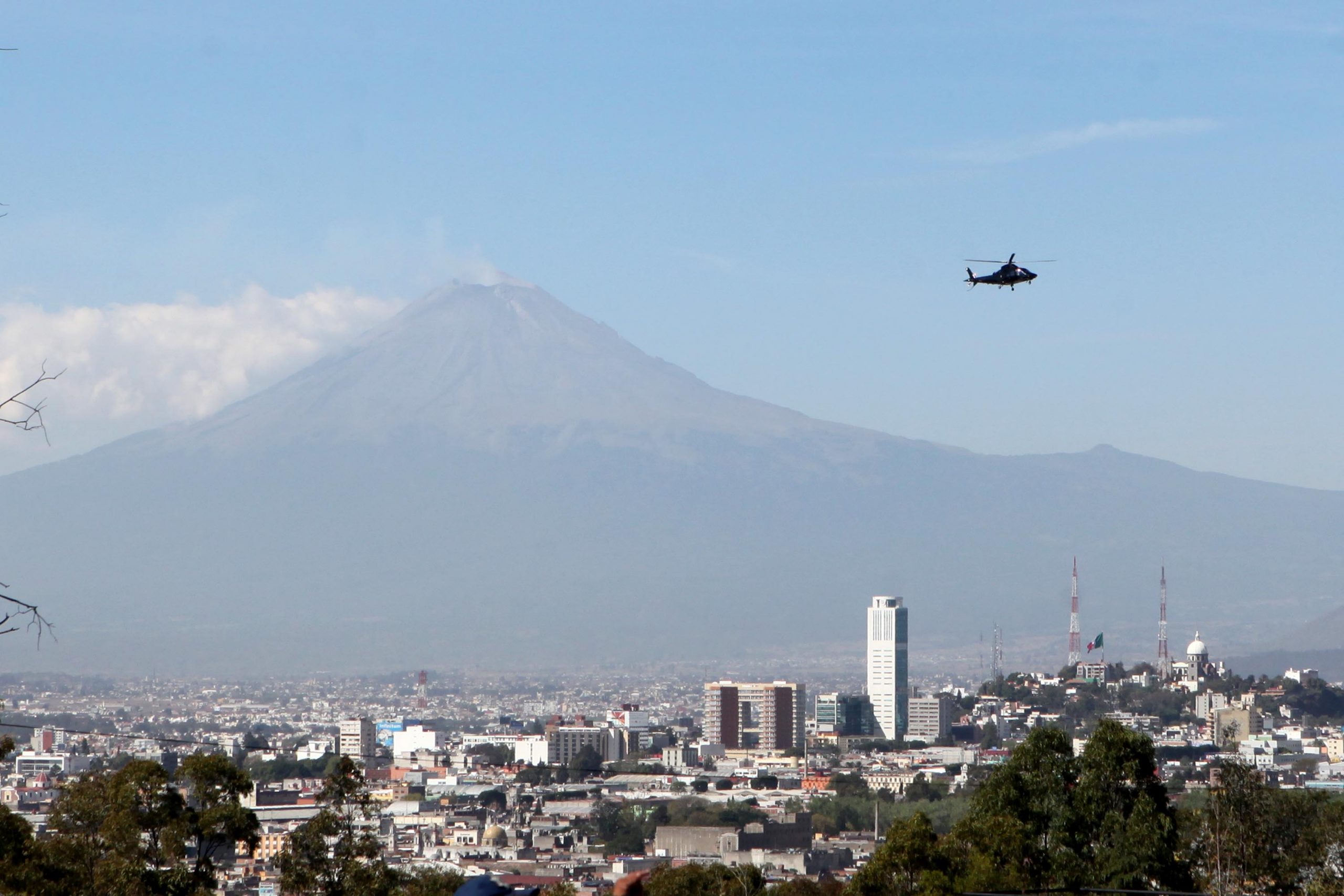 Alexander cumplirá su sueño de volar en helicóptero