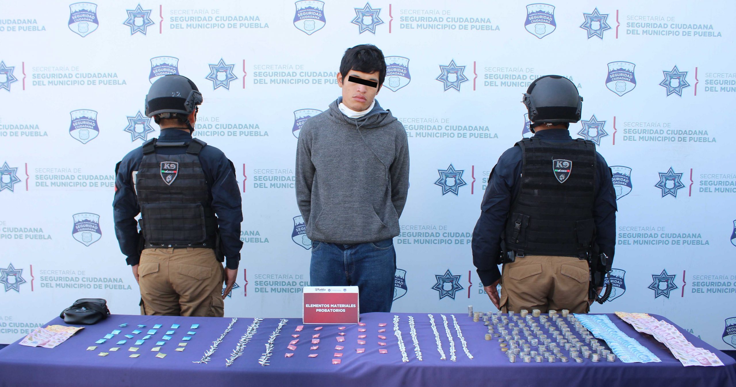 Detuvo SSC de Puebla a pareja  en posesión de alrededor de 500 de posible droga