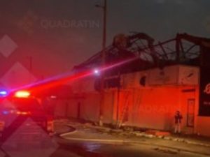 Comando quema bar en Veracruz