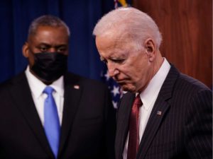 “”La democracia es frágil”, dice Biden tras absolución de Trump.