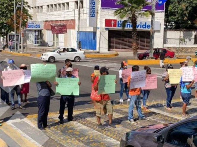 Demandan familiares de pescadores desaparecidos en Acapulco