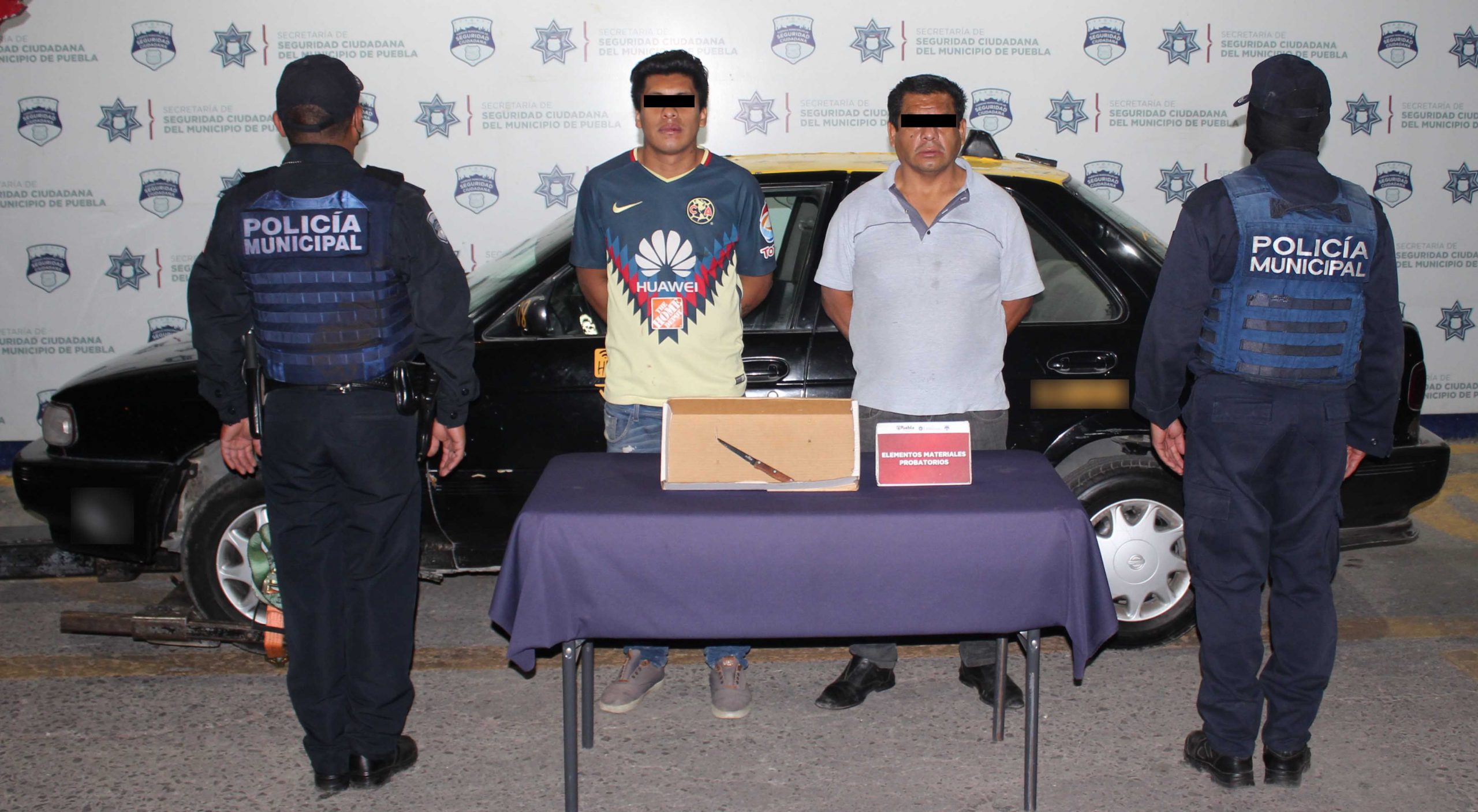 Exitosamente, recuperó policía municipal de Puebla un vehículo robado; dos personas fueron detenidas