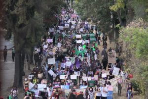 “¿Quién las entiende?”, dice el gobernador de Puebla Miguel Barbosa por la marcha del 8M