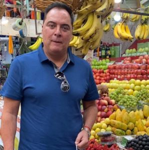 Mercados capitalinos son muestra de gente trabajadora y comprometida: Eduardo Rivera Santamaría