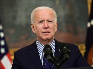 Celebra Joe Biden aprobación del plan de rescate