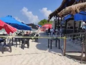 Se registra balacera en playa de Cancún