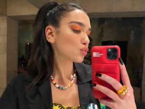 Fan ‘ataca’ a Dua Lipa en CDMX, temen que no regrese