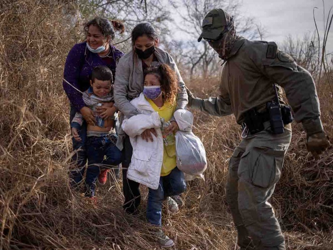 EU detuvo a casi 100 mil migrantes en frontera con México