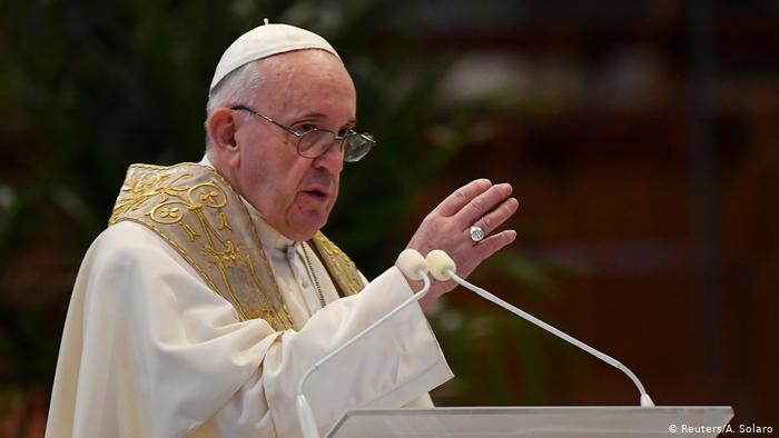 El Papa critica a fabricantes de armas y traficantes