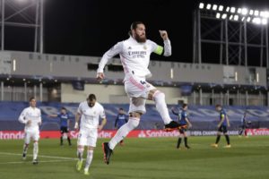 Real Madrid cumple trámite y avanza a cuartos de fina