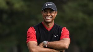 Tiger Woods recibe el alta hospitalaria y seguirá su recuperación en casa