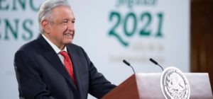 Ayúdenme, no me pregunten cosas que sean comprometedoras: López Obrador