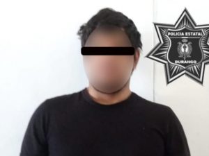 Detienen a joven de 25 años por golpear a su mamá en Durango