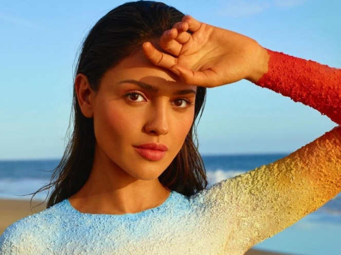 Eiza González es imagen oficial de Louis Vuitton