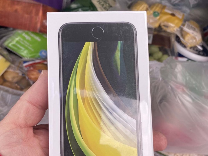 Supermercado regala un iPhone por comprar manzanas