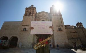 Muere atacante de la saxofonista María Elena Ríos, quien le rocío ácido en el rostro