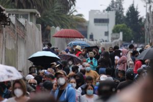 Se reporta una aglomeración en la 25 Zona Militar por mala organización de aplicación de vacunas