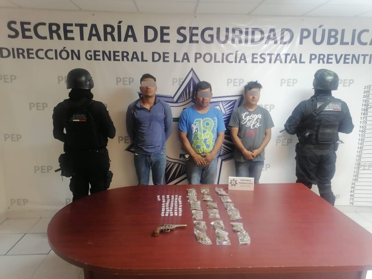 Detiene Unidad Mixta de Reacción a tres presuntos delincuentes en Texmelucan