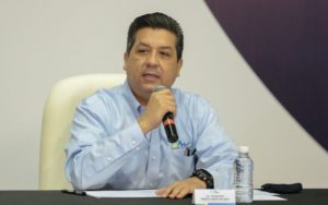 Juez concede suspensión provisional a García Cabeza de Vaca contra orden de aprehensión