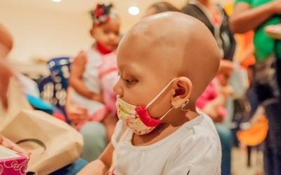 Recolectan dinero para medicinas contra el cáncer infantil en Chihuahua