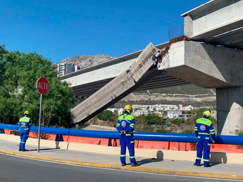 En Nuevo León se caen 2 trabes para ampliar autopista Monterrey-Saltillo