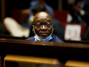 Jacob Zuma es condenado a 15 meses en prisión por desacato de justicia